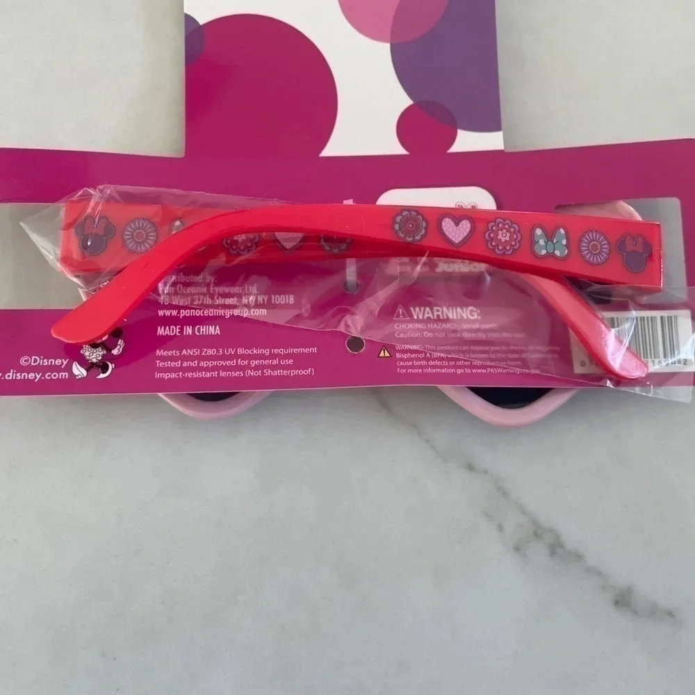 Minnie Mouse sunglasses